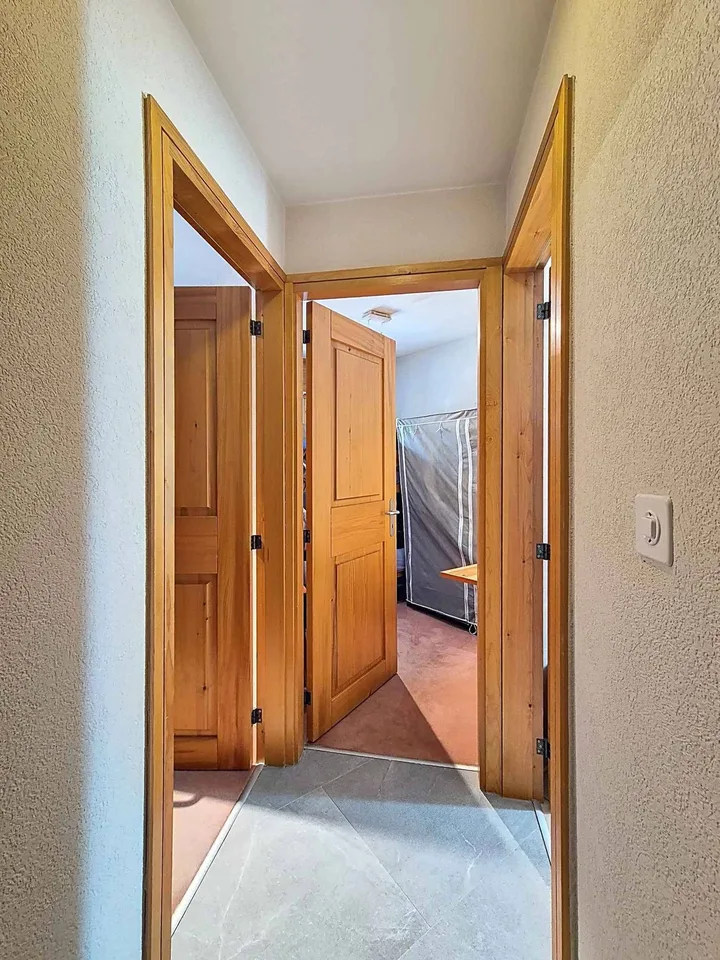 Schönes 3-Zimmer-Apartment, 100 m2 - Zentral und ruhig – Foto 8 von 12