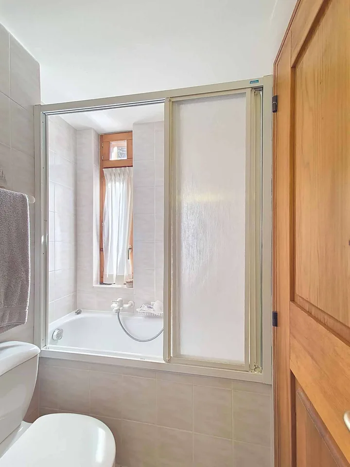 Schönes 3-Zimmer-Apartment, 100 m2 - Zentral und ruhig – Foto 10 von 12