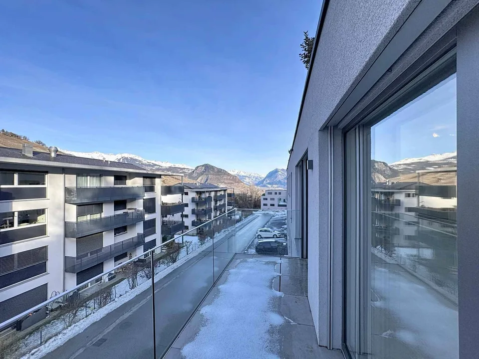 Vier-Zimmer-Wohnung mit Bergblick und viel Licht – Foto 13 von 13