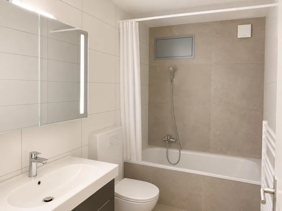 Appartement lumineux 4.5 pièces avec balcon et vue à Schöfflisdorf