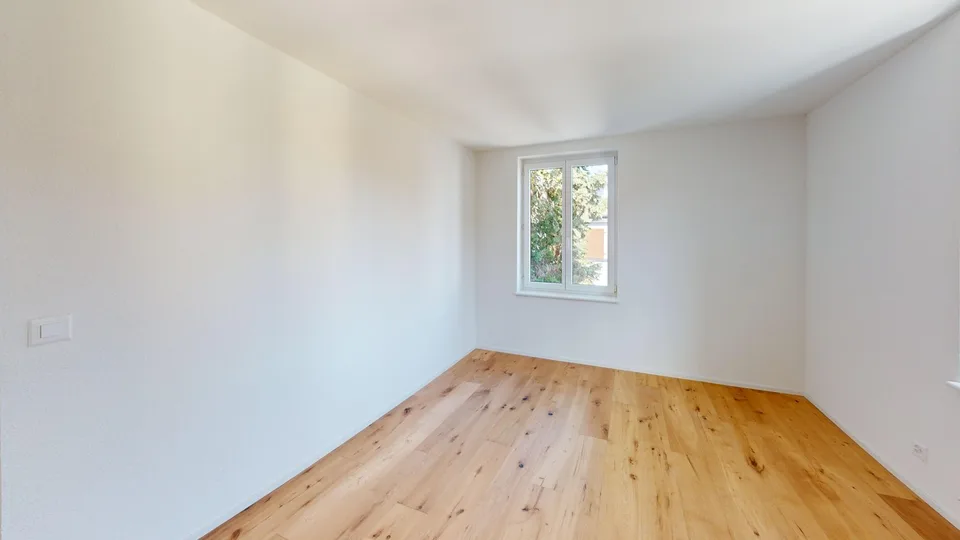 Sanierte 4.5-Zimmer-Altbauwohnung mit Terrasse und Balkon – Foto 9 von 18