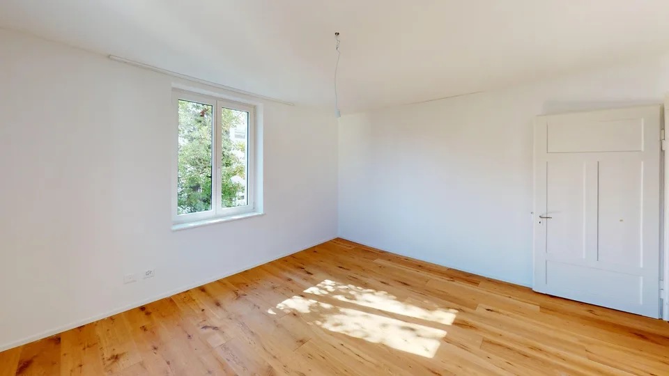 Sanierte 4.5-Zimmer-Altbauwohnung mit Terrasse und Balkon – Foto 5 von 18