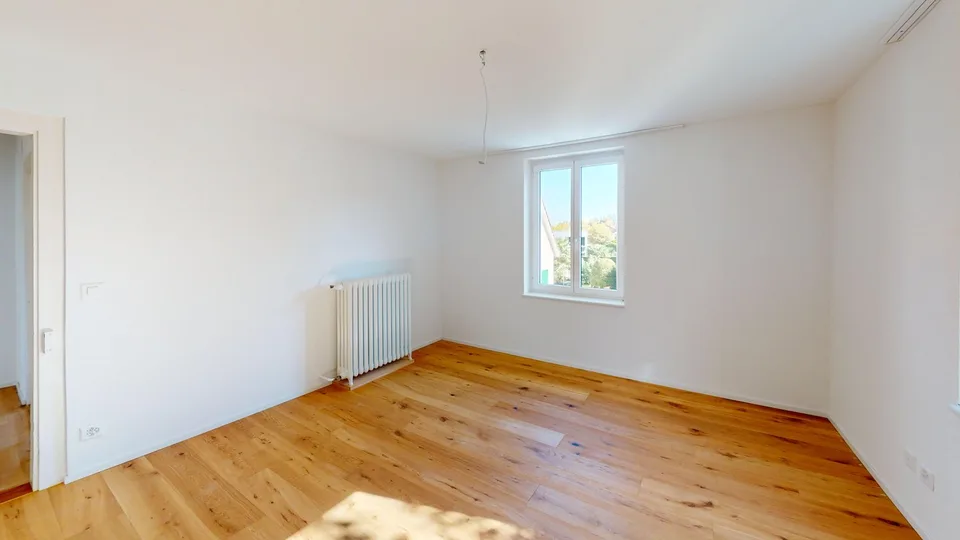 Sanierte 4.5-Zimmer-Altbauwohnung mit Terrasse und Balkon – Foto 6 von 18