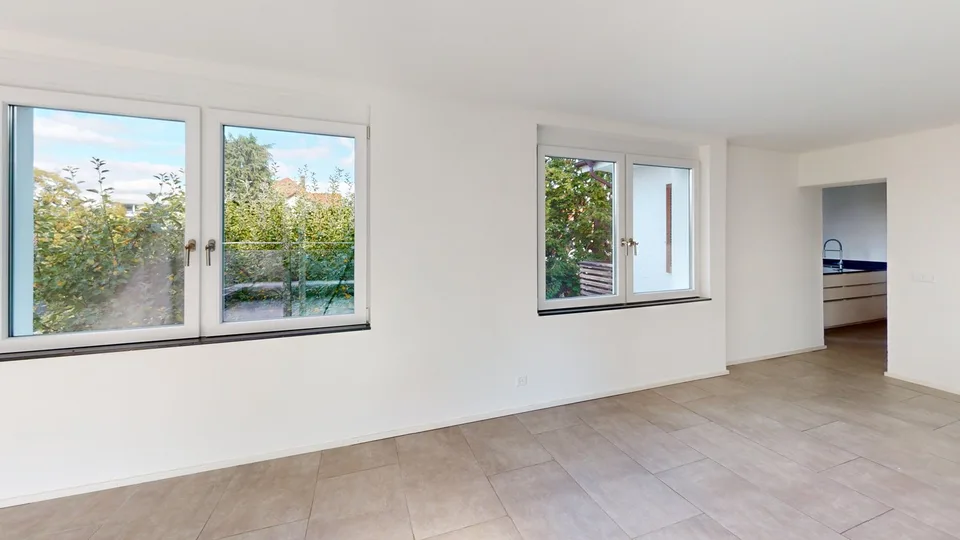 Sanierte 4.5-Zimmer-Altbauwohnung mit Terrasse und Balkon – Foto 2 von 18
