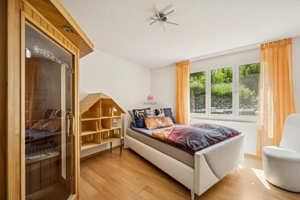 Maison individuelle dépendante très bien entretenue avec piscine
