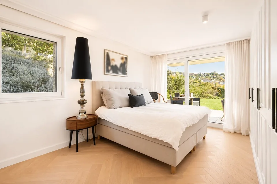 Duplex d'exception avec jardin privatif et vue lac