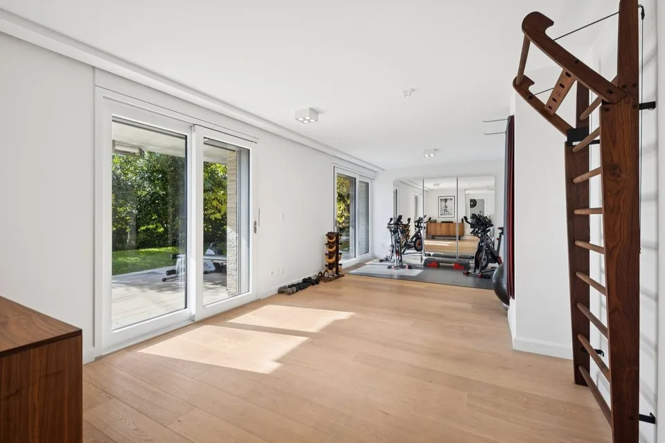 Duplex d'exception avec jardin privatif et vue lac