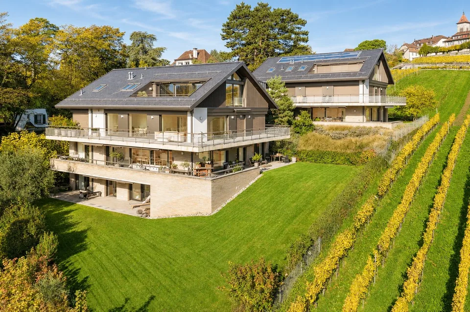 Duplex d'exception avec jardin privatif et vue lac