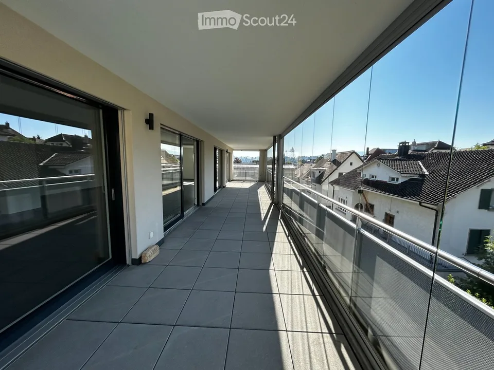 Fribourg, raro appartamento di 5.5 locali, 158m² - terrazza vetrate 42m²