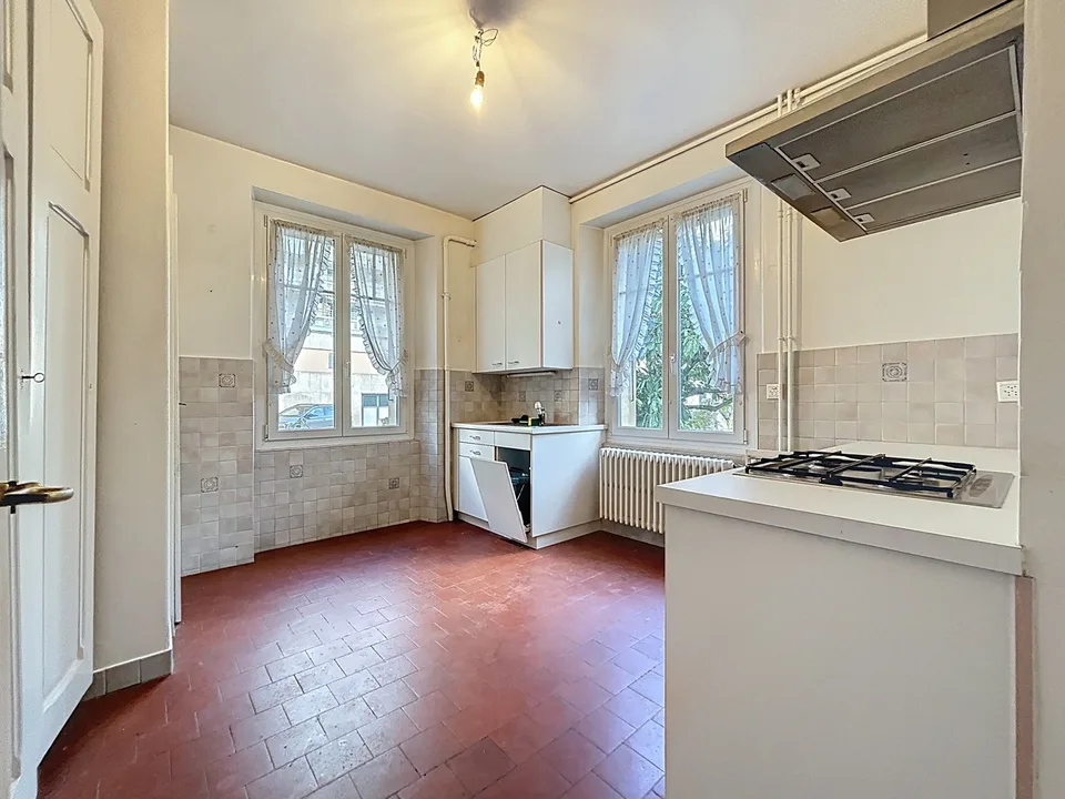 Maison de caractère de 3 appartements avec vue sur le lac