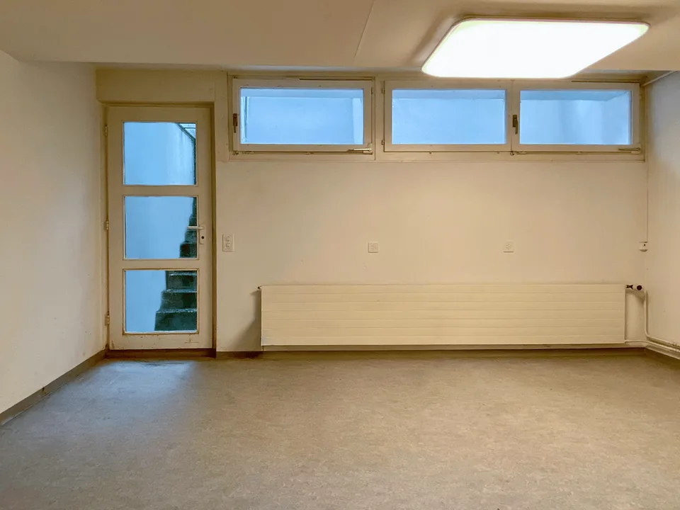 6.5 Room House for Sale