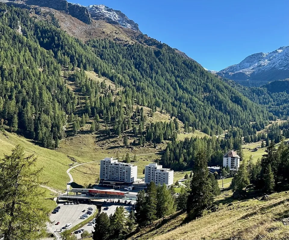 STUDIO A LOUER / saison 2025/2026 SITUE AU PIED DES PISTES DE SKI