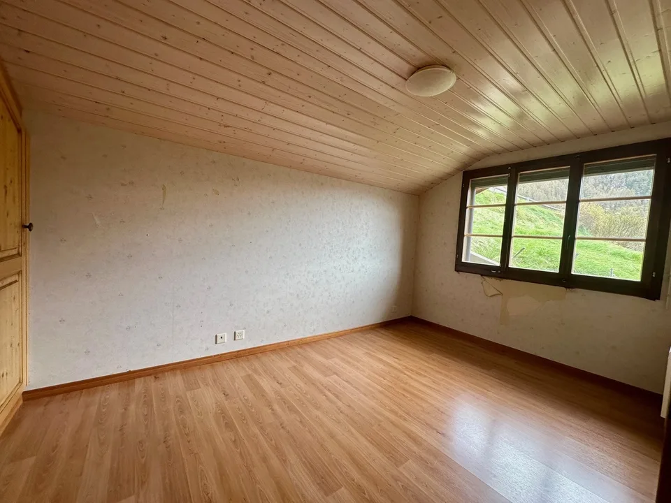 Demi-maison villageoise à Trogne (St-Martin) avec box-garage