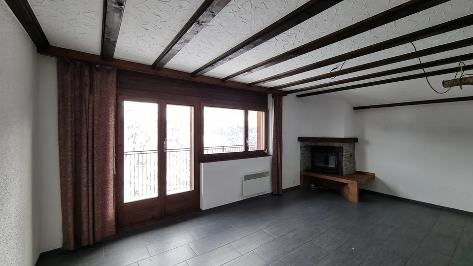 Casa con 540 m2 di spazio utilizzabile, ottimo rapporto prezzo-prestazione CHF 1'100.00/m2!