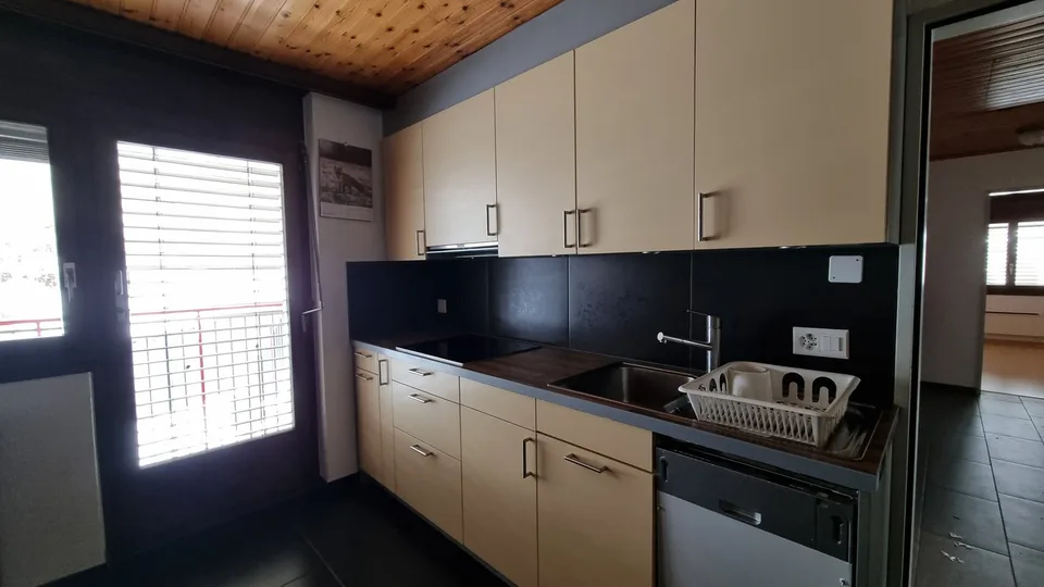 Casa con 540 m2 di spazio utilizzabile, ottimo rapporto prezzo-prestazione CHF 1'100.00/m2!