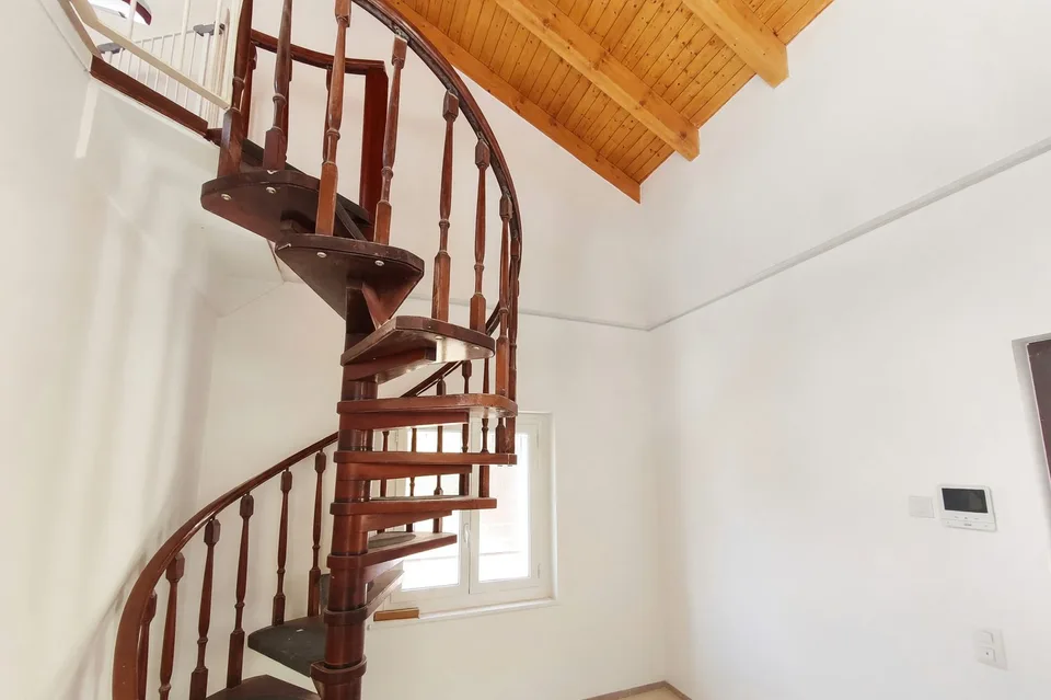 Apartment 3.5 for rent, renovated with garden and attic