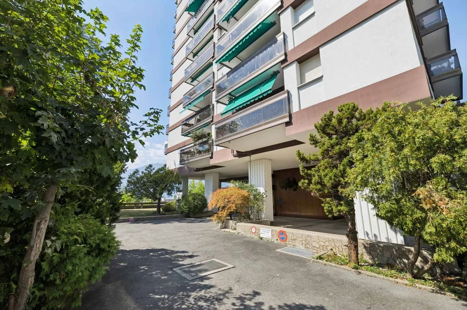Beautiful apartment close to all amenities