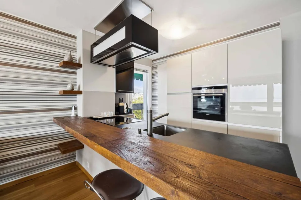 Beautiful apartment close to all amenities