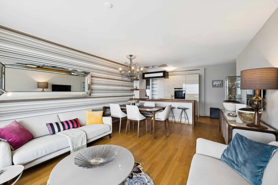 Beautiful apartment close to all amenities