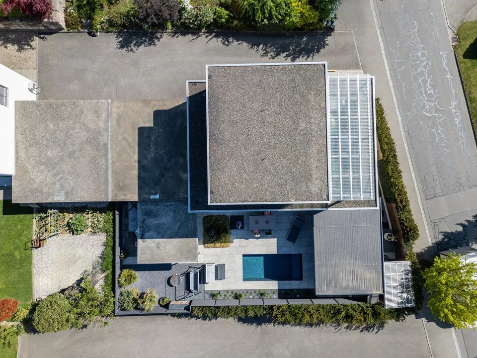 Luxuriöses Einfamilienhaus mit privater Garten-Oase