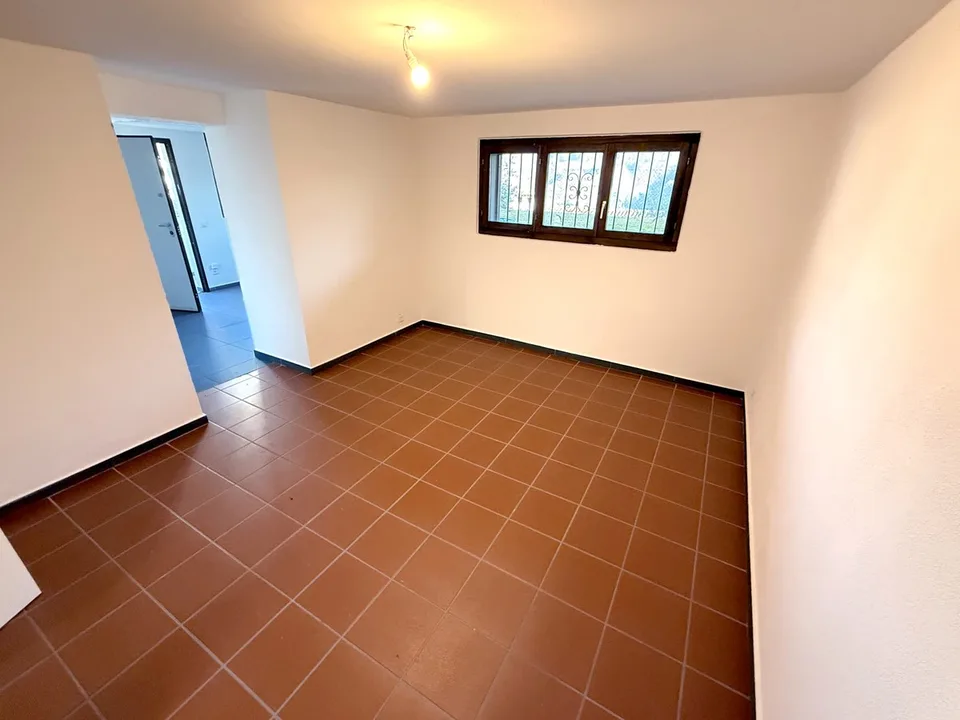 Splendida casa 6 ristrutturata con giardino e terrazza panoramici.