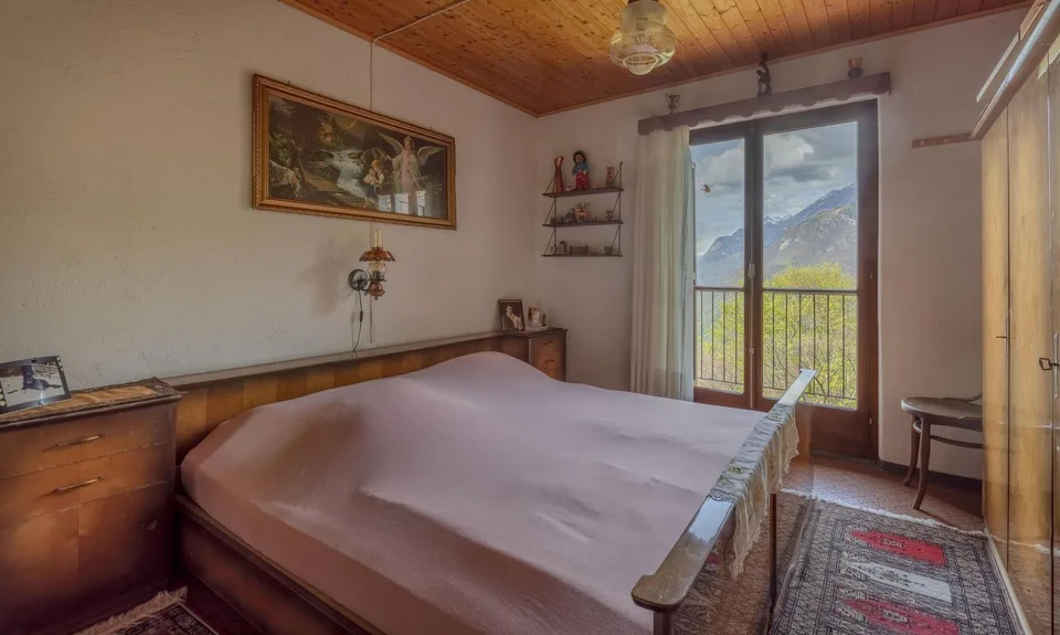 Splendid Farmhouse 6.5 with Stunning Open View in Arbedo