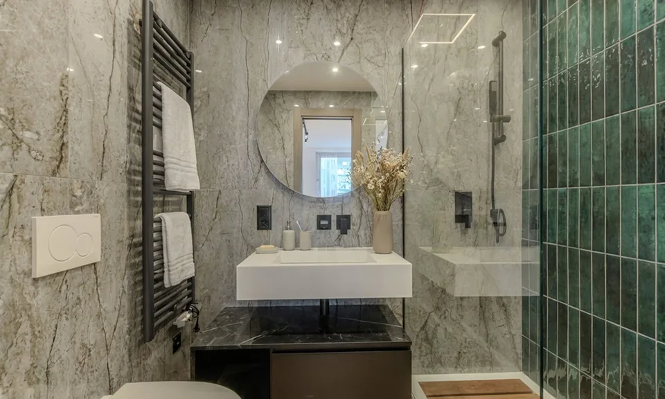 Spacious and elegant 2.5-room apartment renovated in Cassarate