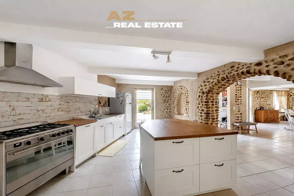 Charming Property in a Medieval Village 610 000 Euro