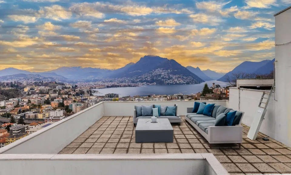 GELEGENHEIT - GROßES 3.5 ZIMMER-WOHNUNG MIT GARAGE UND FREIER AUSSICHT IN LUGANO