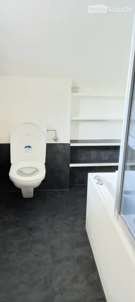 2,5 Zimmerwohnung mit Estrichabteil
