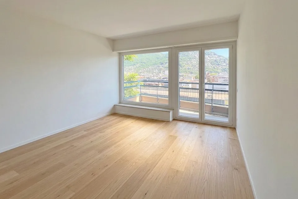 SPLENDIDO 4.5 LOCALI VISTA LAGO IN ZONA CENTRALE A LUGANO