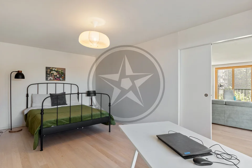 Spacieux appartement traversant de 3,5 pièces avec grand balcon