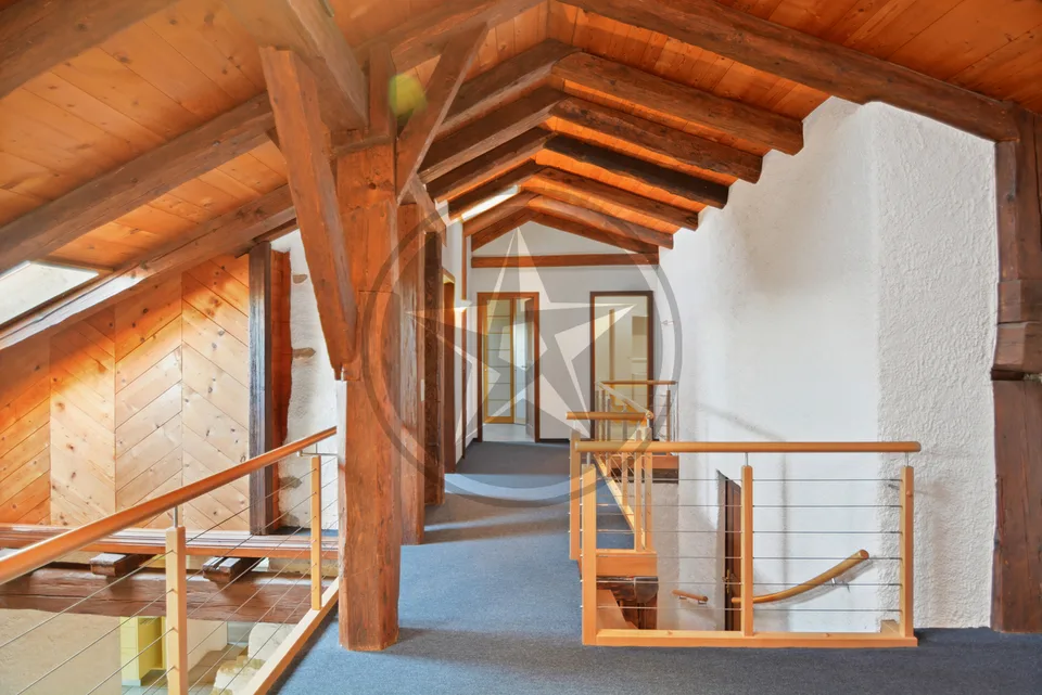 Magnifique ferme mitoyenne rénovée comprenant 2 appartements