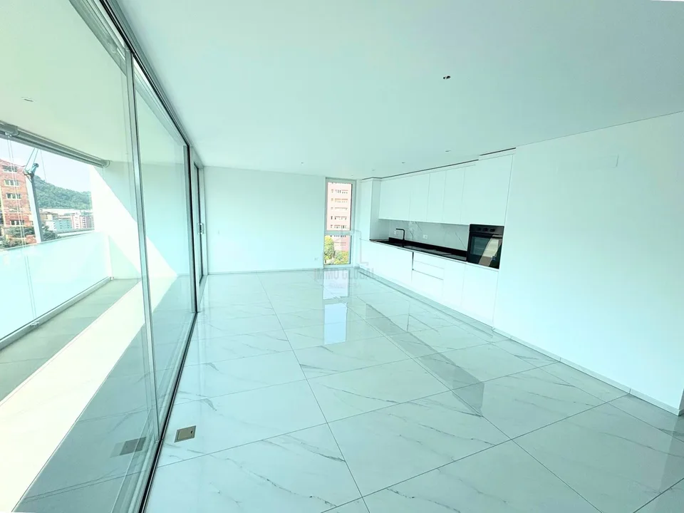 DESIGN, LUMIÈRE NATURELLE ET CONFORT MODERNE