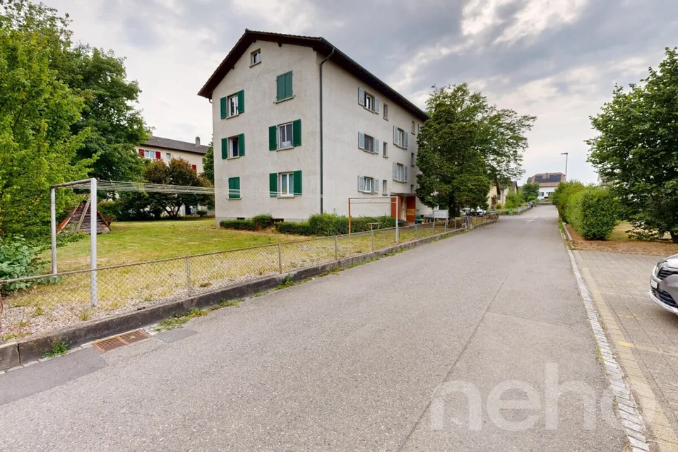 Maison multifamiliale entièrement louée avec un potentiel de développement attractif