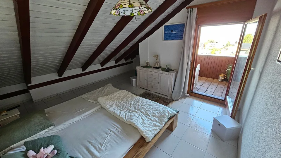 4.5-Zimmer-Maisonette-Wohnung mit zwei Balkonen mit Seesicht