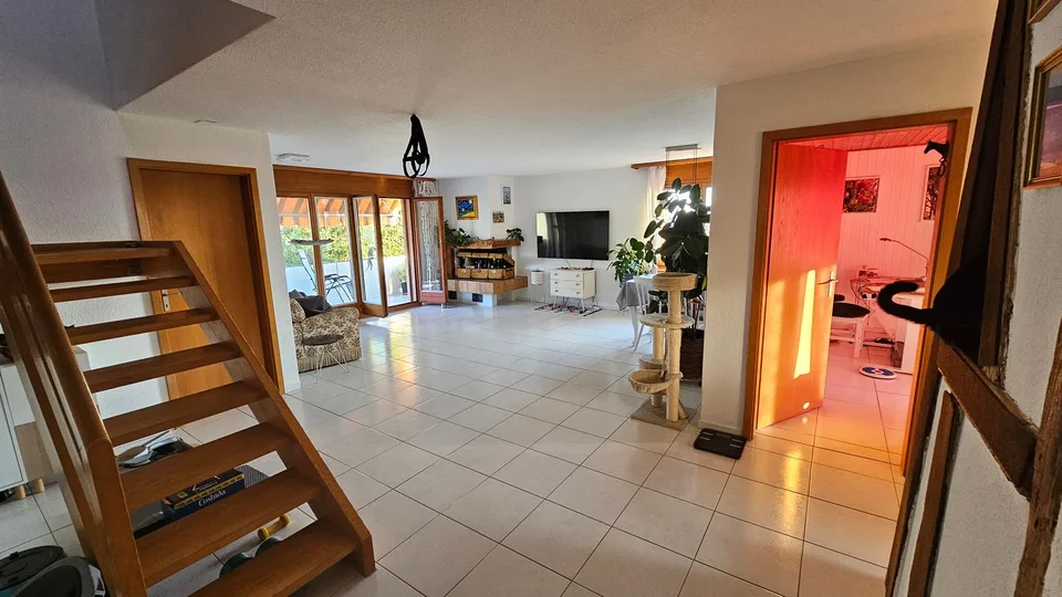 4.5-Zimmer-Maisonette-Wohnung mit zwei Balkonen mit Seesicht