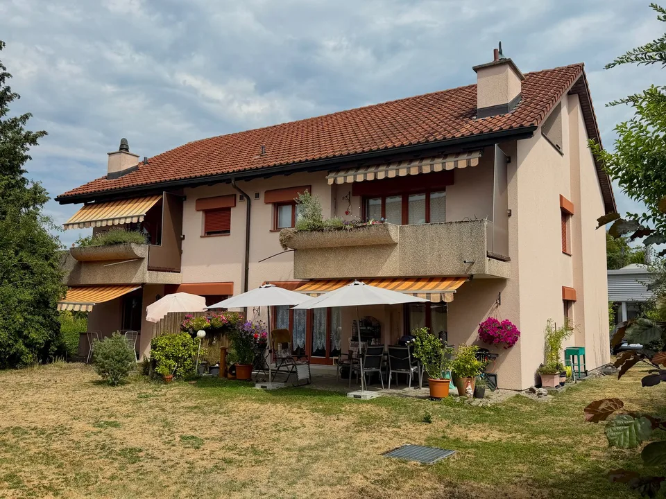 4.5-Zimmer-Maisonette-Wohnung mit zwei Balkonen mit Seesicht
