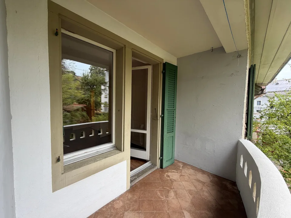 Appartement charmant de 2 pièces dans un immeuble ancien – disponible immédiatement