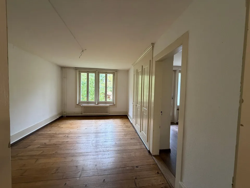 Appartement charmant de 2 pièces dans un immeuble ancien – disponible immédiatement