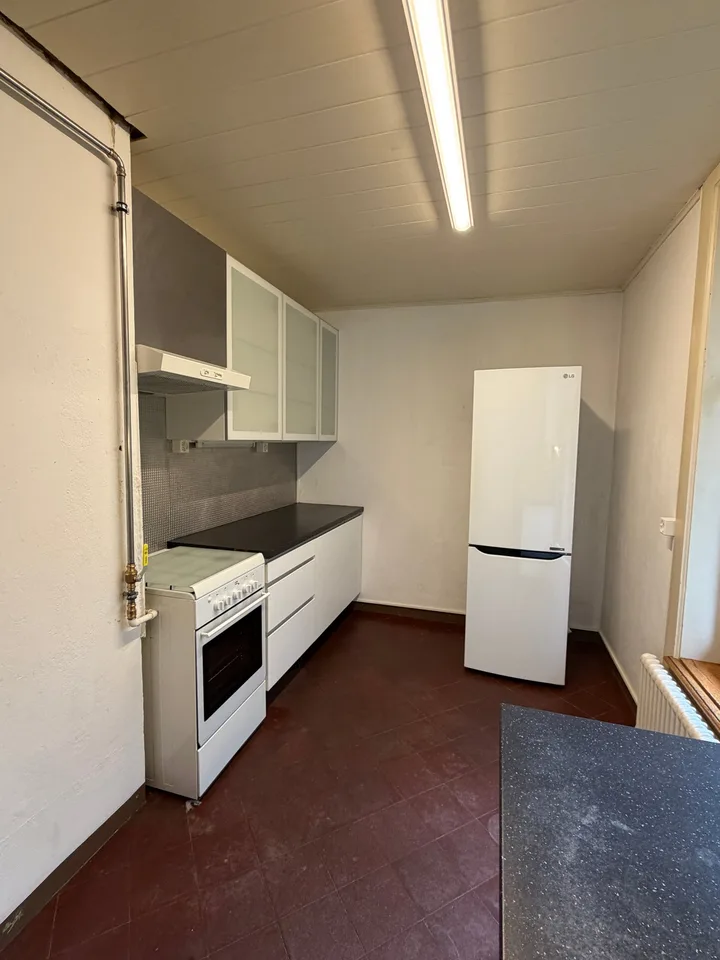 Appartement charmant de 2 pièces dans un immeuble ancien – disponible immédiatement