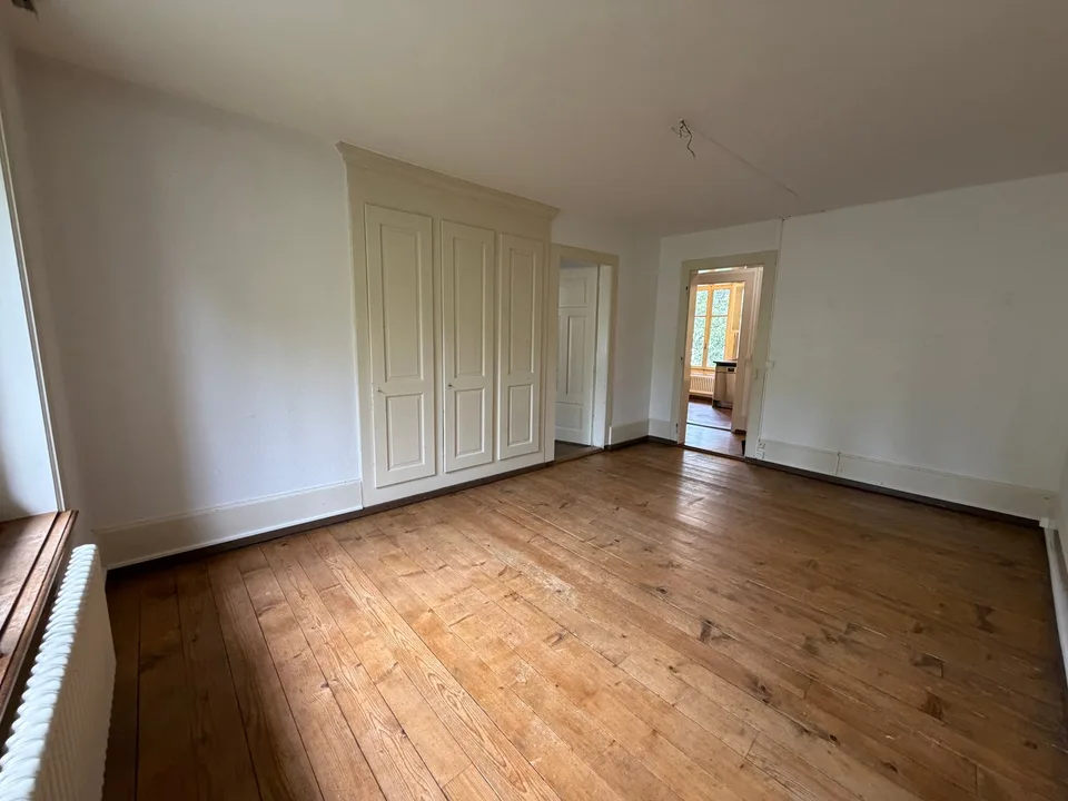 Appartement charmant de 2 pièces dans un immeuble ancien – disponible immédiatement