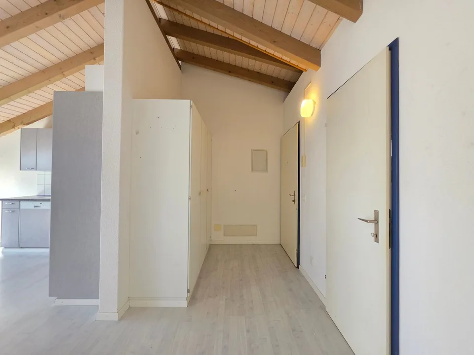 Cozy, spacious attic apartment!