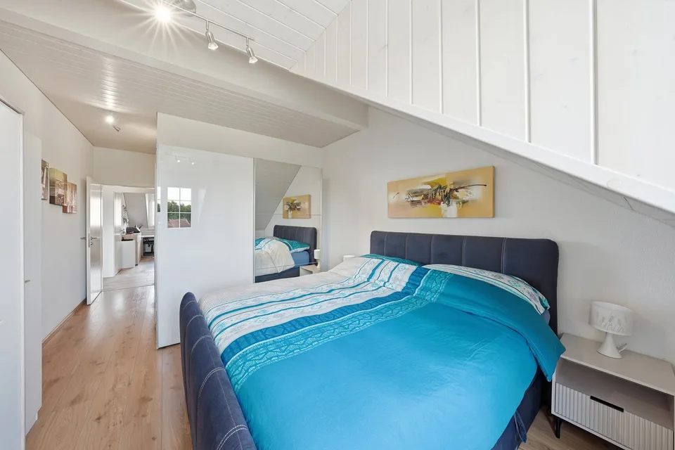 Apartment with 4.5 rooms + furnished attic