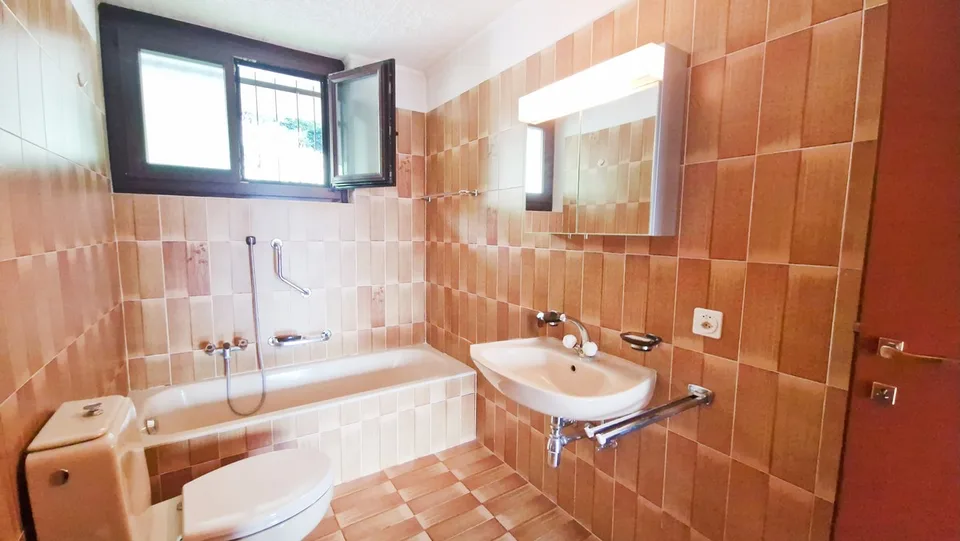 Belle maison indépendante 4,5 avec jardin et vue ouverte merveilleuse.