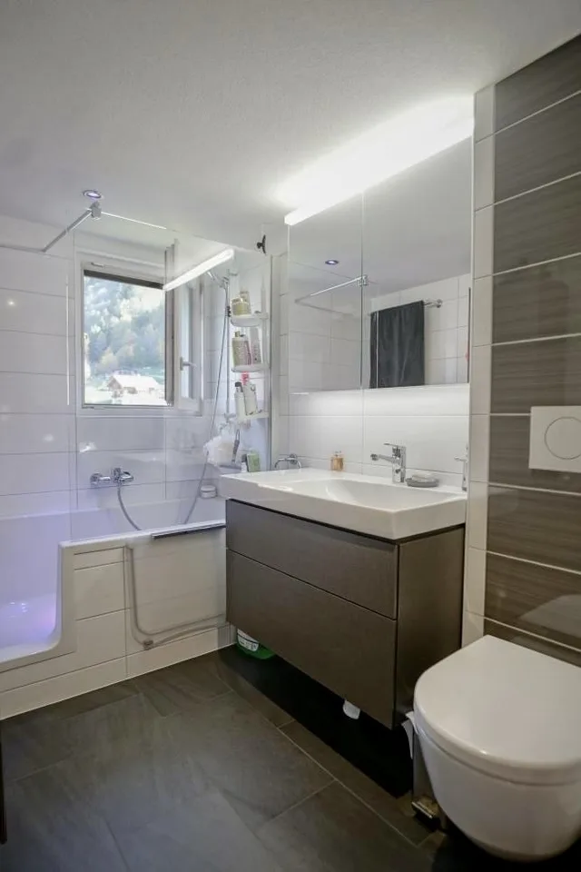 Une demi-maison villageoise 5,5 pces avec beaucoup de charme à Nendaz