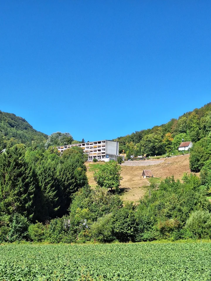 Appartamento 1,5 locali con vista panoramica al 4° piano (50 m2)