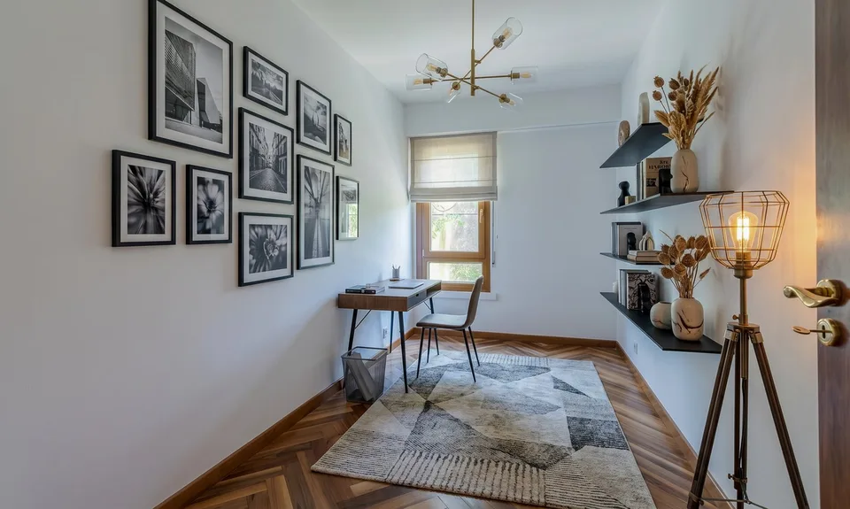 GRANDE APPARTEMENT 4.5 PIÈCES AVEC BALCON ET PISCINE AU CENTRE DE LUGANO