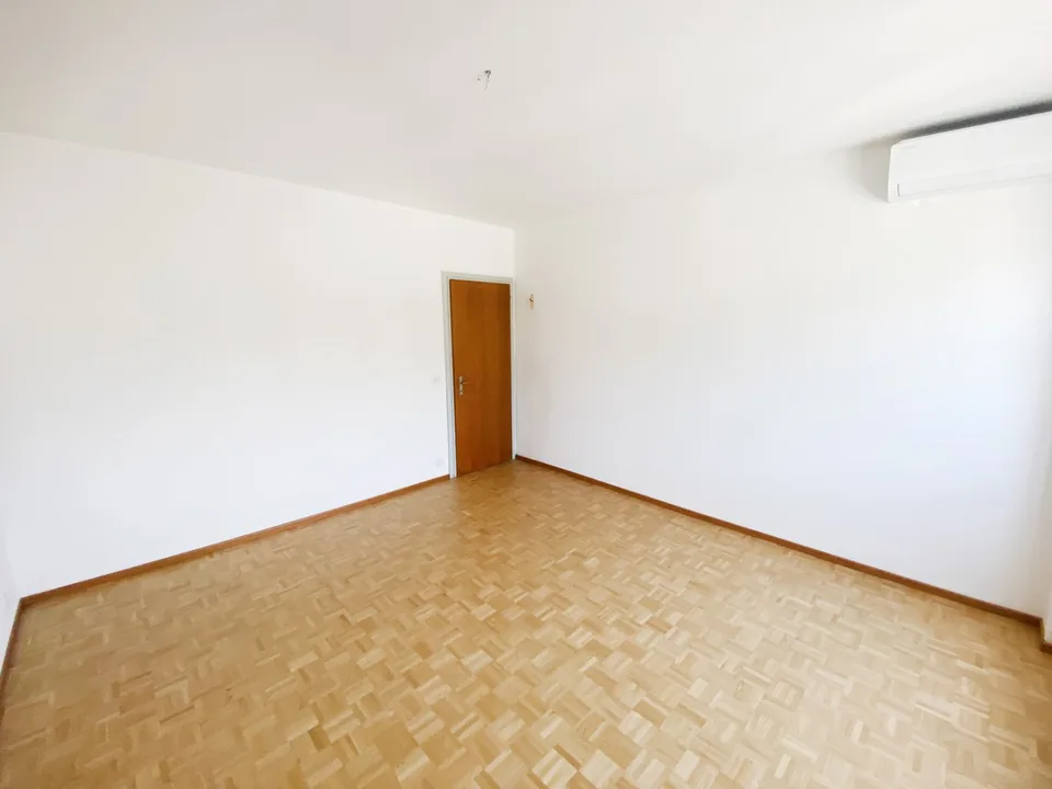 Splendido comodo 3,5 locali ristrutturato con terrazzo panoramico