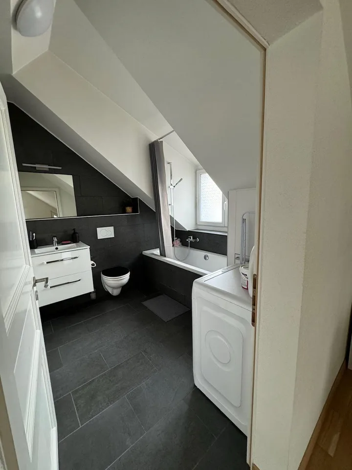 Appartement lumineux de 2.5 pièces à Reconvilier – disponible immédiatement
